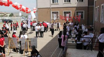 Cizre'de öğrenciler projelerini görücüye çıkardı