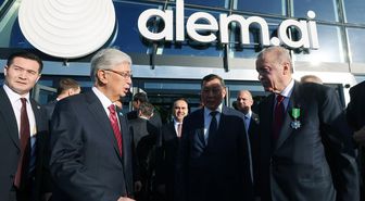 Erdoğan ve Tokayev, Alem.AI Yapay Zeka Merkezi'ni ziyaret etti