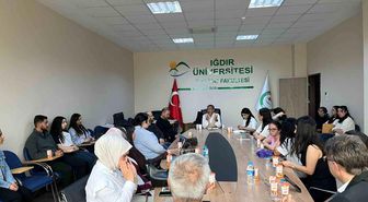 Iğdır Üniversitesi'nde kitap tahlili etkinliği düzenlendi