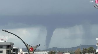 İzmir'de hortum oluştu