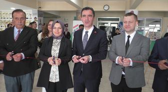 Tatvan'da resim sergisi ve robotik kodlama sergisi açıldı