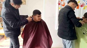 Özel öğrencilere kuaförden anlamlı hizmet