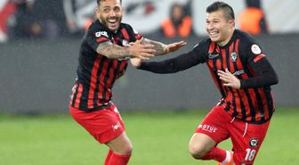 Bodrum'u deviren Çorum FK, Esenler Erokspor'un finaldeki rakibi oldu