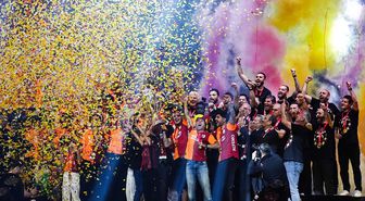 Galatasaray 26. Şampiyonluğunu Coşkuyla Kutladı