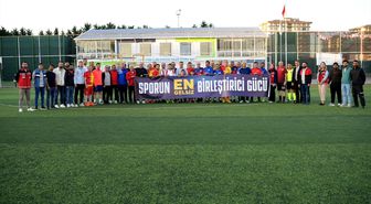 Tekirdağ'da işitme engelli sporcular ile protokol üyeleri maç yaptı