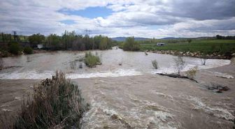Türkiye'nin en uzun nehri Kızılırmak'ı besleyen Yıldız Irmağı coştu