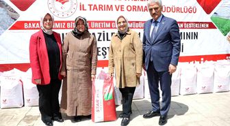 Düzce'de çiftçilere yem bitkisi tohumu dağıtıldı