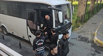 'İmamoğlu çıkar amaçlı suç örgütü' soruşturmasında gözaltına alınan 12 zanlı adliyeye sevk edildi