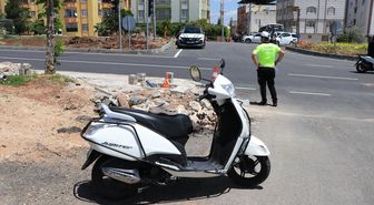 Kilis'te tırla çarpışan motosikletteki 2 kişi ağır yaralandı