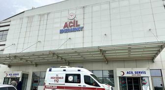Özel halk otobüsünün altına giren motosiklet sürücüsü hayatını kaybetti