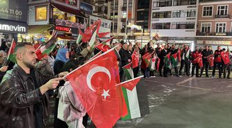 Trabzon ve Rize'de İsrail güçlerinin Küresel Sumud Filosu'na saldırısına tepki gösterildi