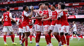 Premier Lig'de 22 yıl aradan sonra şampiyon Arsenal