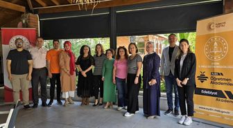 Aydın'da 'Maarifin Kalemleri' söyleşisi yoğun ilgi gördü
