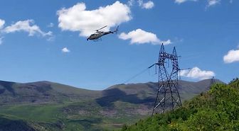 Karakaya Barajı ana elektrik iletim hattında helikopter destekli bakım