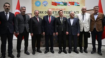 TDT Aksakallar Konseyi Başkanı Yıldırım, Kayseri'de halk dansları topluluğu gösterisini izledi