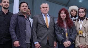 Bakan Bak, Etnospor Kültür Festivali'nde AA Standını Ziyaret Etti