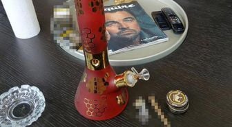 Gözaltına alınan ünlü isimlerin evlerinden çıkanlar şoke etti