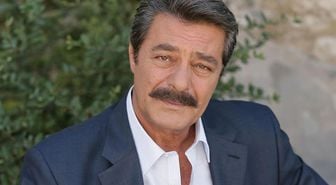 Kadir İnanır entübe edildi