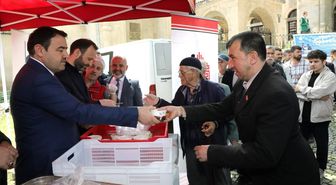 Kütahya'da kentin coğrafi işaretli lezzetleri vatandaşlara ikram edildi