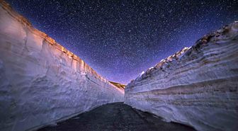 Nemrut Kalderası'nda kar ve yıldızlar buluştu