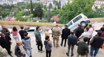 Vali Masatlı, Antakya’da yağıştan etkilenen bölgelerde incelemelerde bulundu