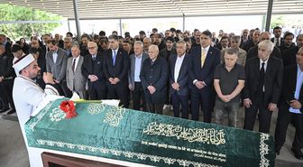 TFF Onursal Başkanı Şenes Erzik'in vefat eden eşi Dilek Erzik son yolculuğuna uğurlandı