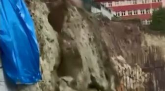 Ankara'da sağanak istinat duvarının çökmesine neden oldu
