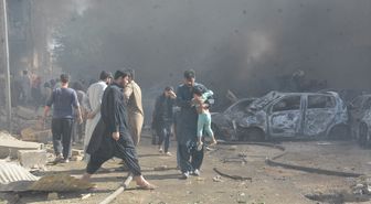 Pakistan'da demir yolu yakınında meydana gelen patlamada 20 kişi yaralandı