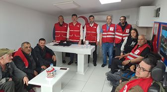 Sakarya'da özel gereksinimli bireyler Türk Kızılaya kurban bağışında bulundu