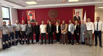 Aydın Şehir Hastanesi'nde personelin bayramı kutlandı