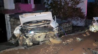 Otomobil park halindeki araca çarptı: 4 yaralı