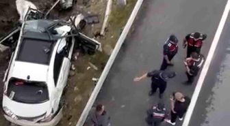 Otomobil direğe çarptı: 1 ölü, 1 yaralı