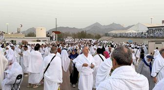 Arafat'ta Türklerin olduğu bölgeden Cebel'i Rahme'ye geçişler kapatıldı