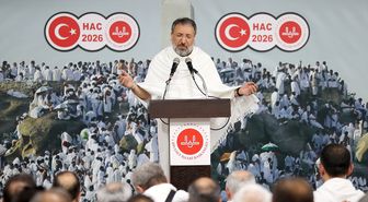 Diyanet İşleri Başkanı Arafat'ta Vakfe Duası Yaptı