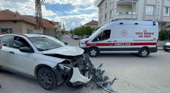 Karaman'da maddi hasarla atlatılan kaza kameraya yansıdı