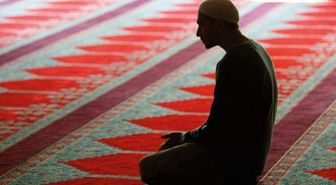 Kurban Bayramı tekbirleri ne zaman başlıyor? Teşrik tekbiri nasıl getirilir, kaç kere getirilir? Teşrik tekbiri namazda ne zaman getirilir?