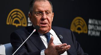 Lavrov, Kiev'deki Askeri Tesislere Yönelik Hava Saldırıları Hakkında ABD'yi Bilgilendirdi