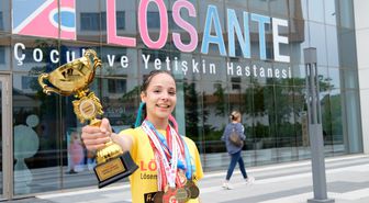 Lösemiyi yenen Kevser, dünya şampiyonu oldu