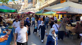 Tarihi Salı Pazarı'nda bayram bereketi