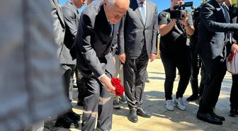 Bahçeli, Ülkücü Şehitler Anıtı’nı Ziyaret Etti: ‘Bir Ölsek de Bin Dirileceğiz’