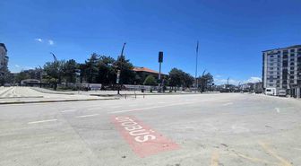 Elazığ'da cadde ve sokaklar boş kaldı