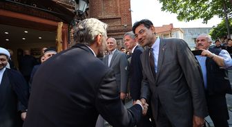 Gürcistan Cumhurbaşkanı Kavelaşvili, Tiflis Cuma Camisi'nde Müslümanların Kurban Bayramı'nı kutladı