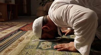 Kurban kestikten sonra hangi namaz kılınır? Kurban şükür namazı nasıl kılınır, kaç rekat? Kurban namazı ne zaman kılır, zorunlu mudur?