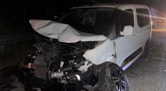 Kaynarca'da Trafik Kazası: 4 Yaralı