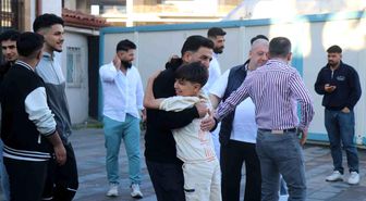 Sakarya'da vatandaşlar bayram namazı için camileri doldurdu