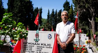 Şehit Ailelerinden Bayram Ziyareti