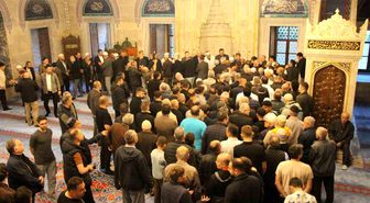 Sultan II. Bayezid Camii'nde bayram namazı kılındı