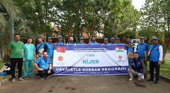 Türkiye Diyanet Vakfı gönüllüleri, Nijer'de kurbanlıkların kesimi ve dağıtımına başladı