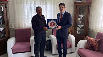 Ulaş Kaymakamı Eskimez, şehit ailesini ziyaret etti