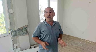 Çatlaklardan ışık görülen apartmanda korku dolu yaşam